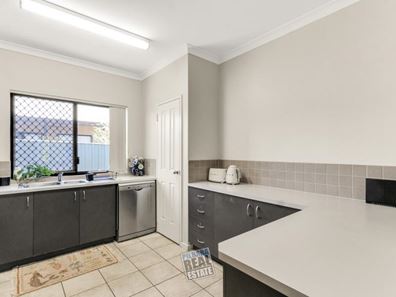 6 Barnett Way, Baynton WA 6714