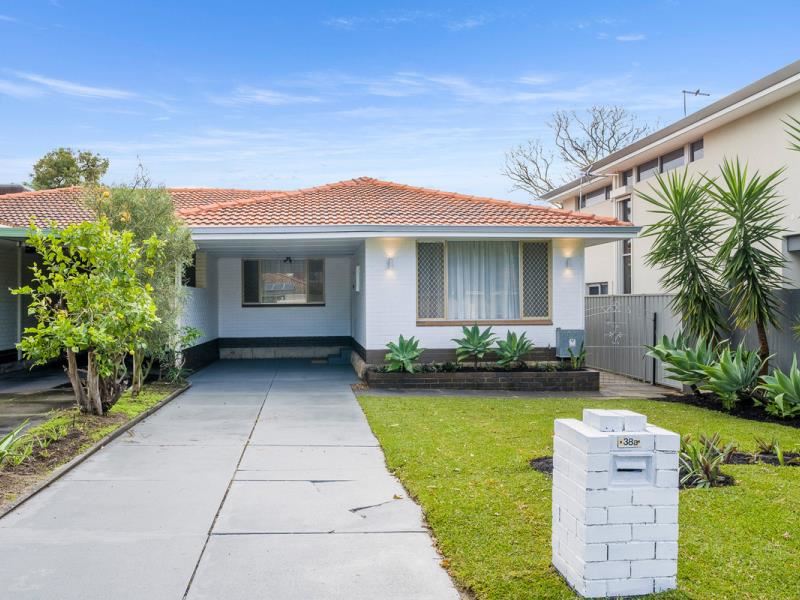 38a Karoonda Road, Booragoon
