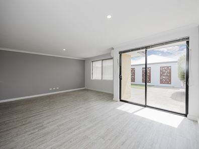 64 Skysail Avenue, Alkimos WA 6038