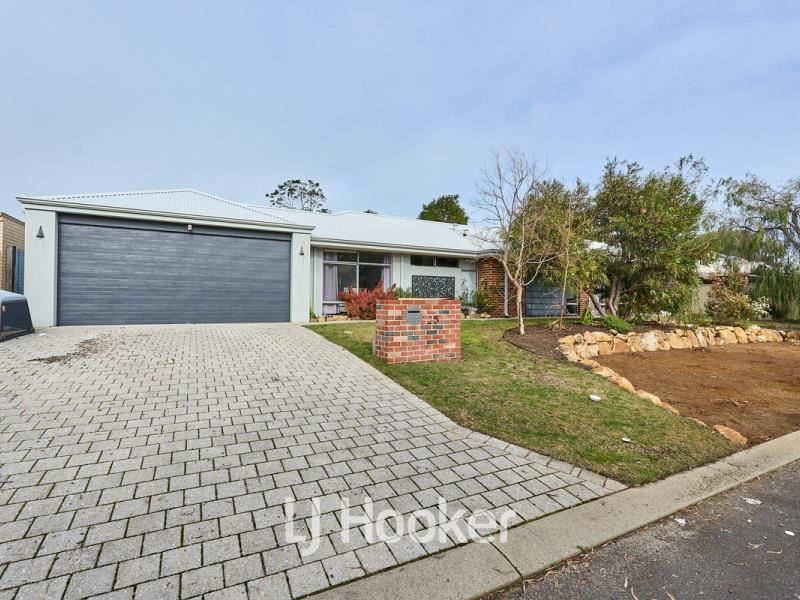 25 Cathedral Loop, West Busselton