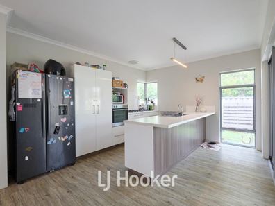 25 Cathedral Loop, West Busselton WA 6280
