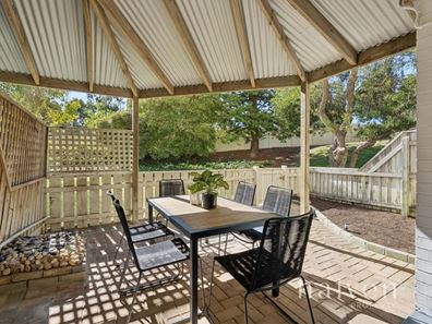 1/34 Davies Road, Claremont WA 6010