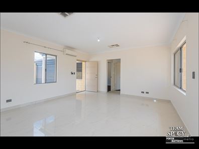 10B Tooting Street, Beckenham WA 6107