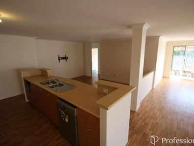 25 Osten Drive, Langford WA 6147