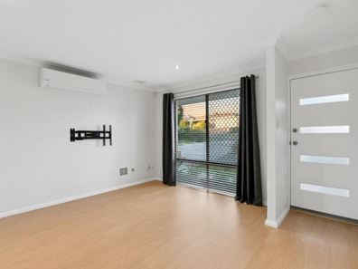 1 Envall Rise, Marangaroo WA 6064