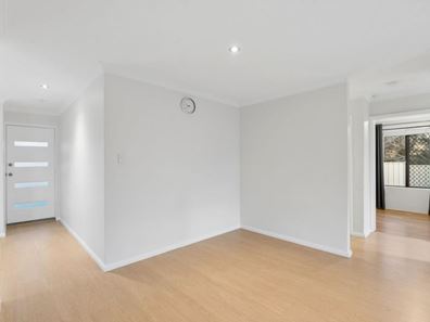 1 Envall Rise, Marangaroo WA 6064