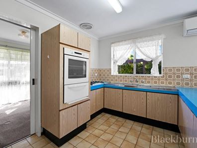 16 Dolphin Road, Safety Bay WA 6169