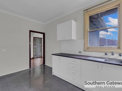 11 Fennager Way, Calista WA 6167