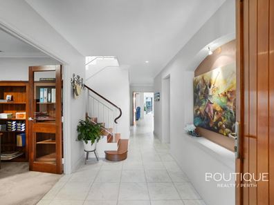 39 Amalfi Drive, Hillarys WA 6025