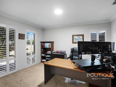 39 Amalfi Drive, Hillarys WA 6025