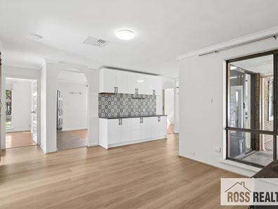 16 Bacon Place, Beechboro WA 6063