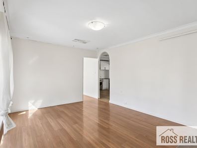 16 Bacon Place, Beechboro WA 6063