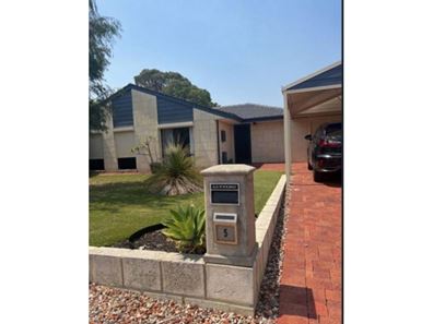 5 Dosinia Place, Heathridge WA 6027