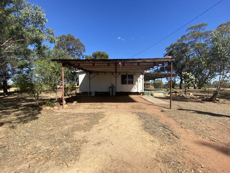 35B Northam-Pithara Road, Irishtown WA 6401