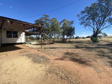 35B Northam-Pithara Road, Irishtown WA 6401
