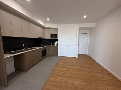 409/14 Leila Street, Cannington WA 6107