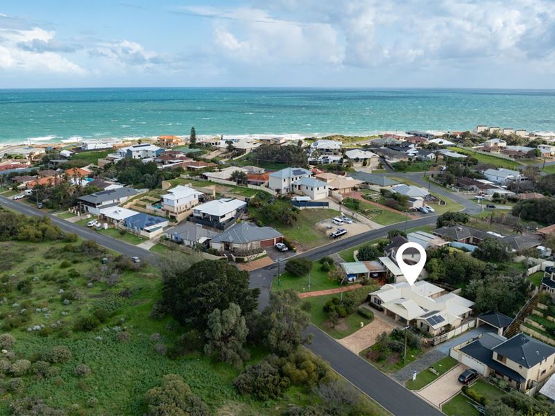 86B Janis Street, Halls Head WA 6210