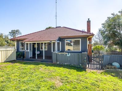 13 Walarat Road, Northam WA 6401