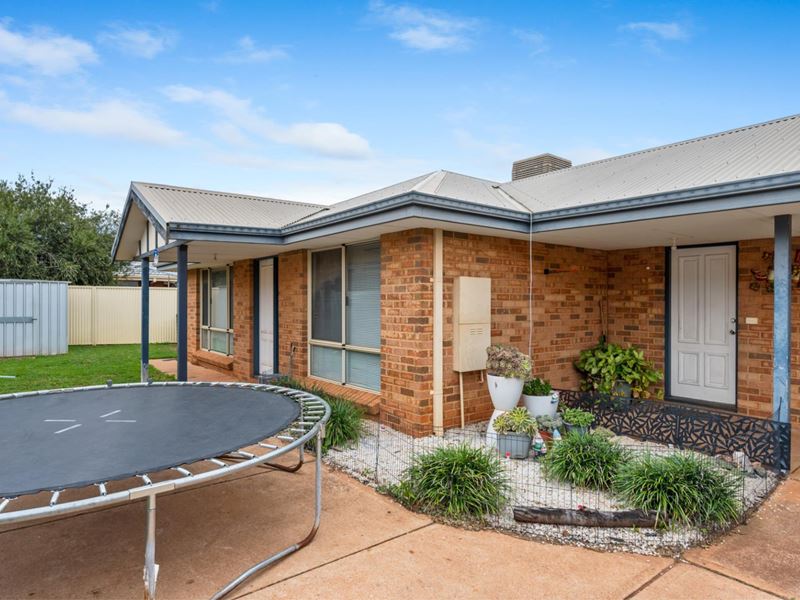 1A Woodman Street, West Lamington WA 6430
