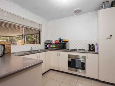 1A Woodman Street, West Lamington WA 6430