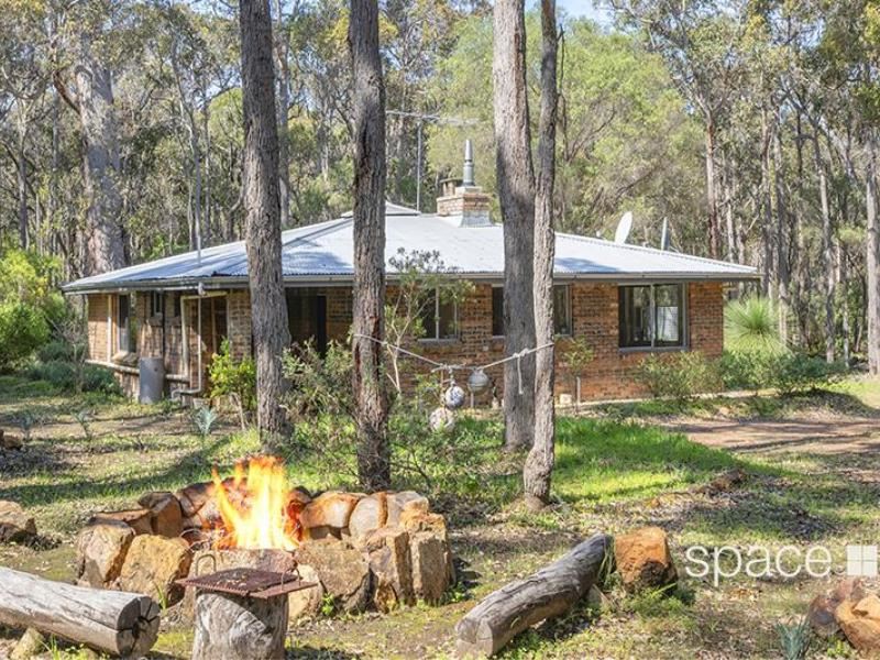 12 Walker Place, Redgate WA 6286