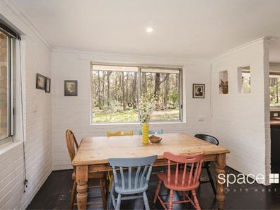 12 Walker Place, Redgate WA 6286
