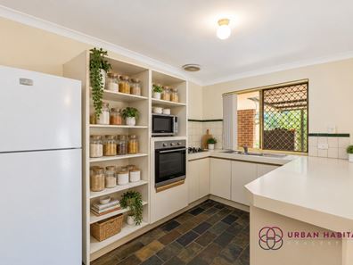 12 Karlak Close, Leda WA 6170