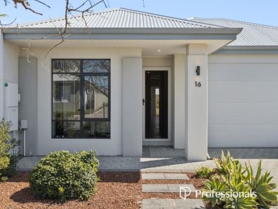 16 Wandering Way, Alkimos WA 6038