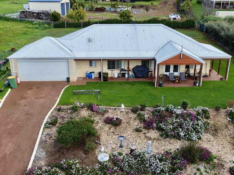 8 Manor Ridge, Bridgetown WA 6255