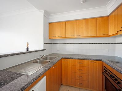 10/122 Mounts Bay Road, Perth WA 6000