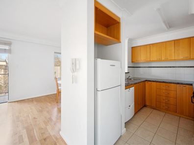10/122 Mounts Bay Road, Perth WA 6000