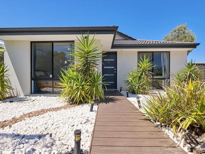 27 Gladstonbury Parade, Baldivis WA 6171