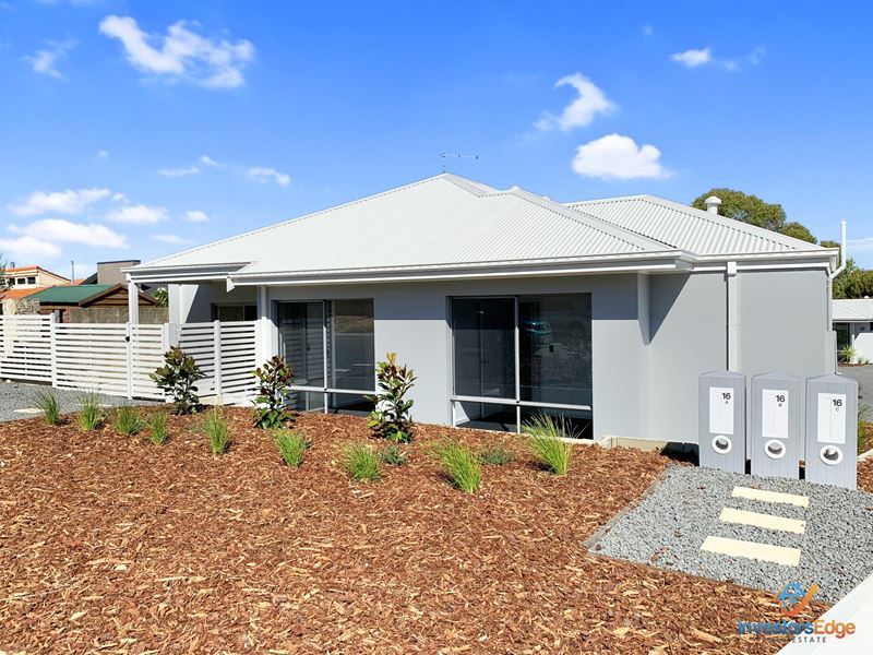 16A Windsor Place, Kallaroo WA 6025