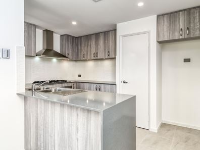 16A Windsor Place, Kallaroo WA 6025