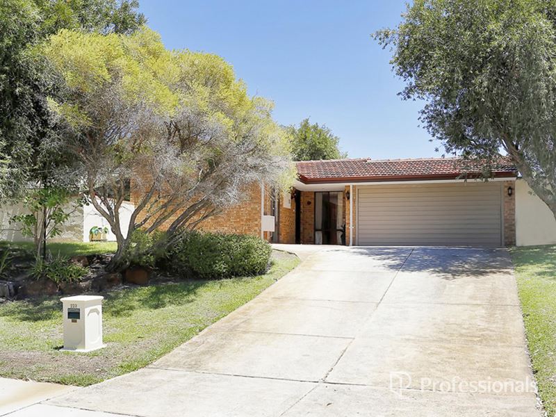223 Alexander Drive, Alexander Heights WA 6064