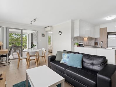 11/22 Westralia Gardens, Rockingham WA 6168