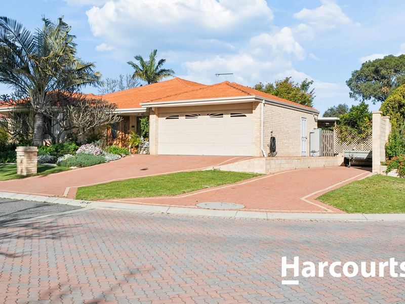 2 Menteith Place, Kinross WA 6028