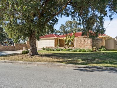 13 Craigie Place, Seville Grove WA 6112
