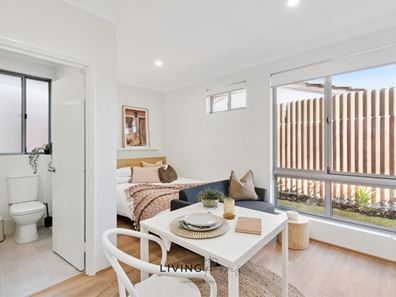 Room/2  21 Grose Way, Noranda WA 6062