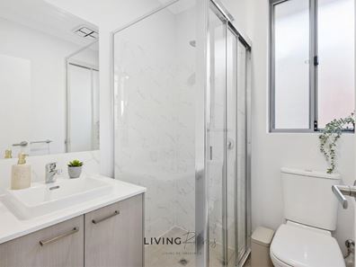 Room/2  21 Grose Way, Noranda WA 6062
