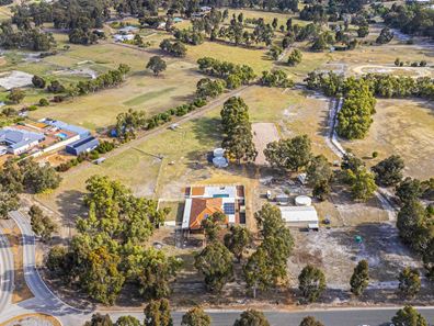 7 Shorthorn Pass, Lower Chittering WA 6084