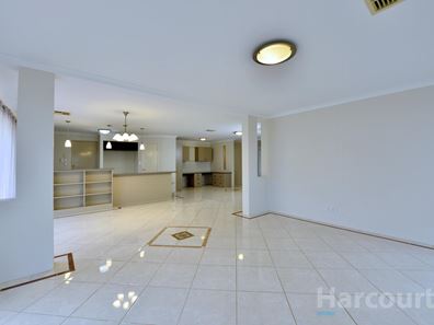 10 Kerkeri Heights, Lakelands WA 6180