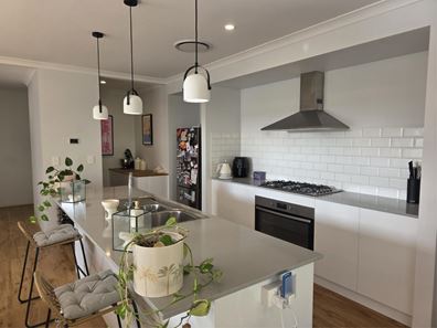 20 Ballyneal Loop, Dunsborough WA 6281
