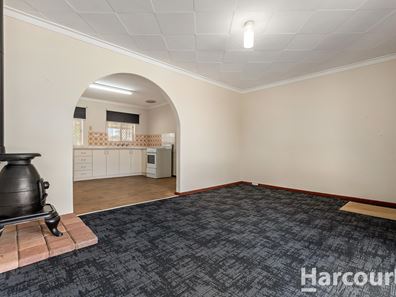 12 Crusader Street, Falcon WA 6210