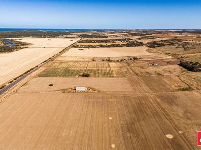 Lot 208, D Brand Highway, Greenough WA 6532