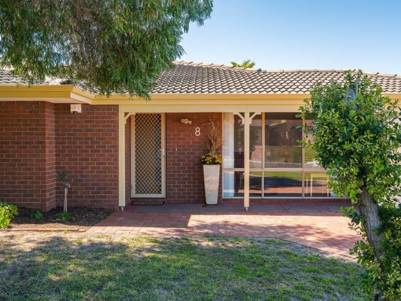 8 Lymburner Drive, Hillarys WA 6025