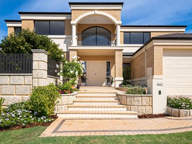 8 Glenfern Place, Hillarys WA 6025