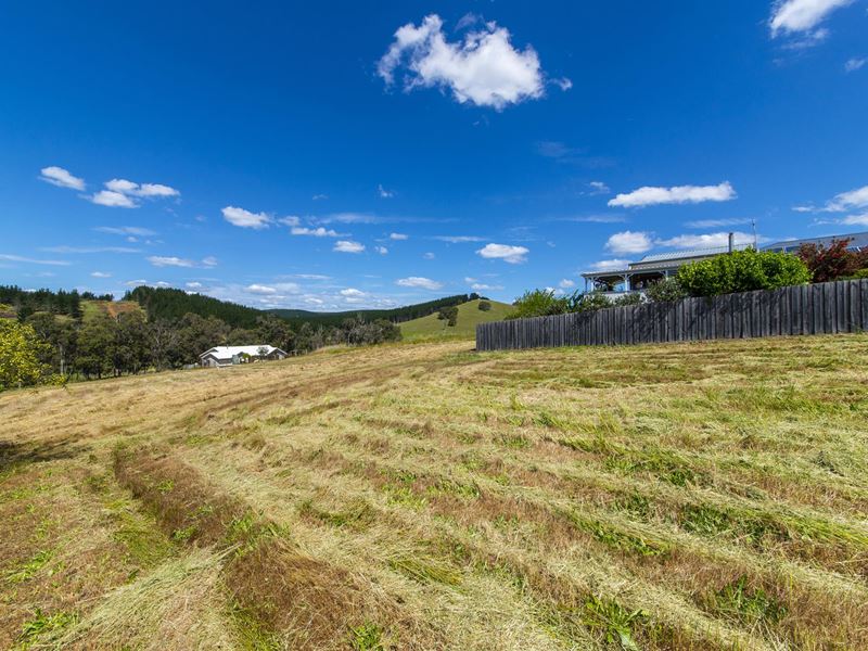 19 HITCHCOCK DRIVE, Nannup