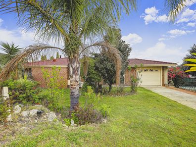 4 Coral Place, Ballajura WA 6066