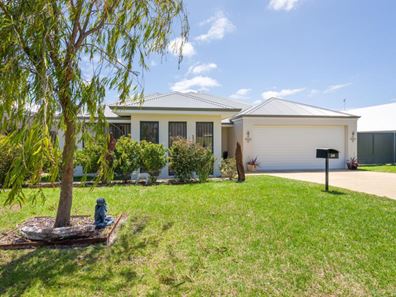 24 Albatross Drive, Bayonet Head WA 6330